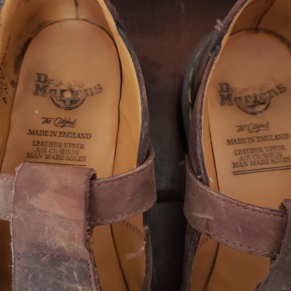 Vintage distressed leather Dr. Martens Mary Janes - Picture 3 of 6